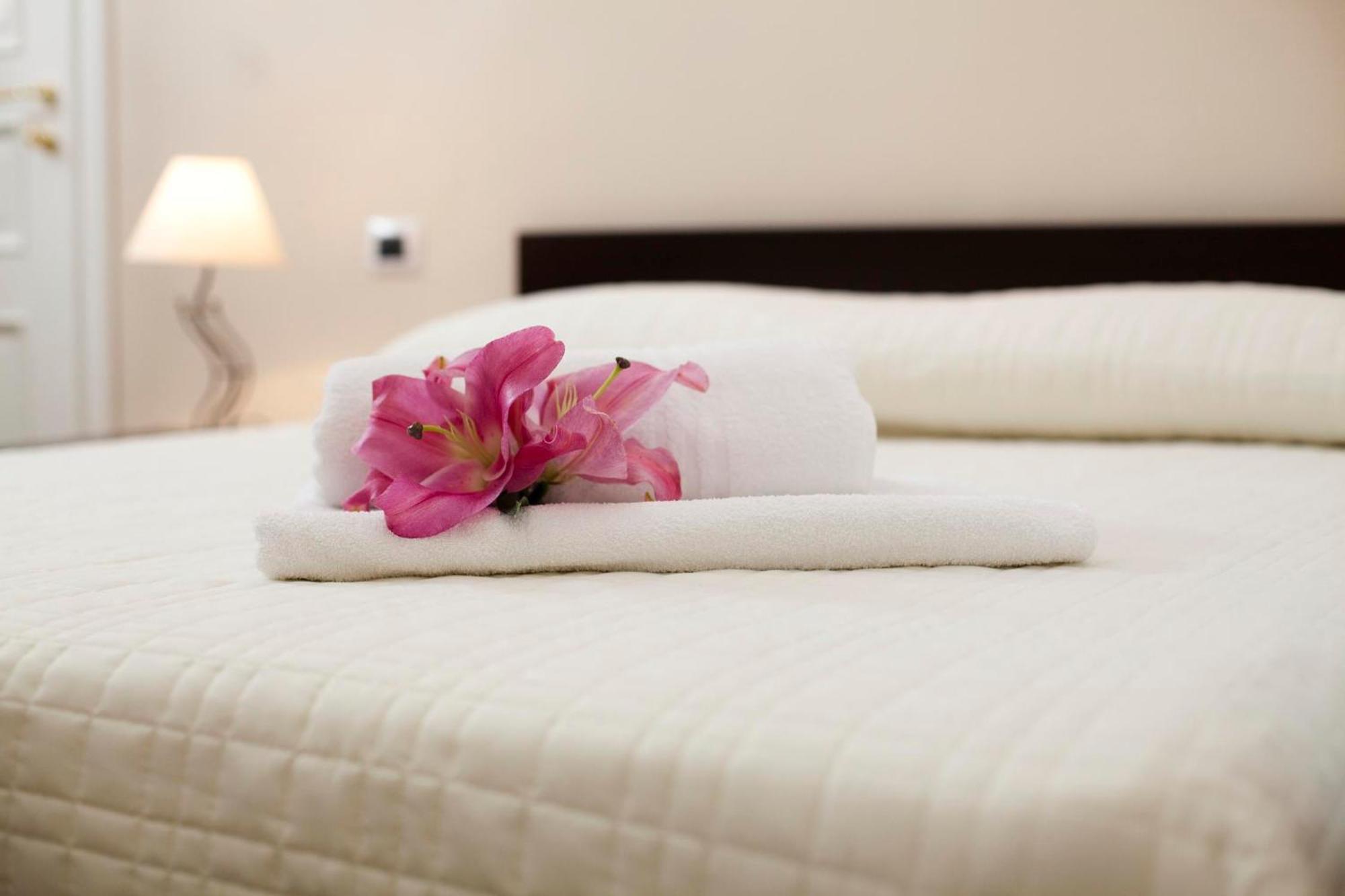 Antiche Volte Bed & Breakfast Catania Bagian luar foto